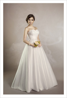 Suknia ślubna kolekcji imperial Model 3208 - oferta salonu sukien Aurelia w Niemodlinie