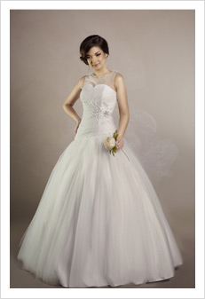 Suknia ślubna kolekcji imperial Model 3441 - oferta salonu sukien Aurelia w Niemodlinie