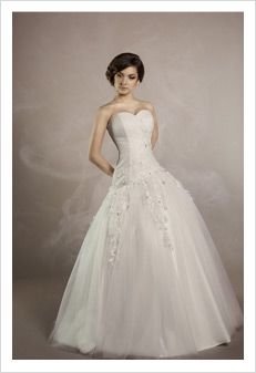 Suknia ślubna kolekcji imperial Model 3444 - oferta salonu sukien Aurelia w Niemodlinie