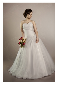 Suknia ślubna kolekcji imperial Model 3486 - oferta salonu sukien Aurelia w Niemodlinie