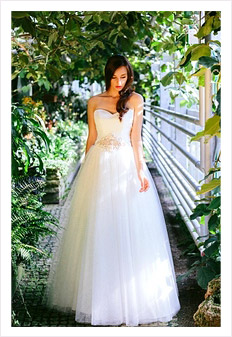 Suknia ślubna 4709 - oferta salonu sukien Aurelia w Niemodlinie