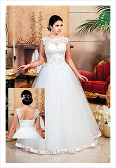 Suknia ślubna Violette - oferta salonu sukien Aurelia w Niemodlinie
