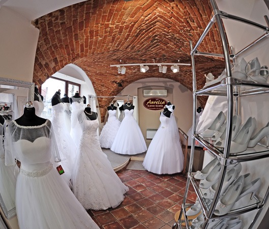 Salon sukien ślubnych Aurelia w Niemodlinie - 3